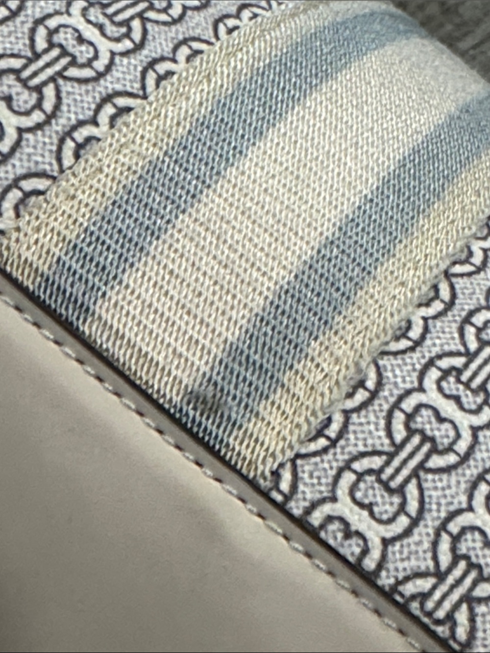 Tory Burch Bag Gemini Link Light Gray and Cream Satchel Tote - Picture 16 of 17
